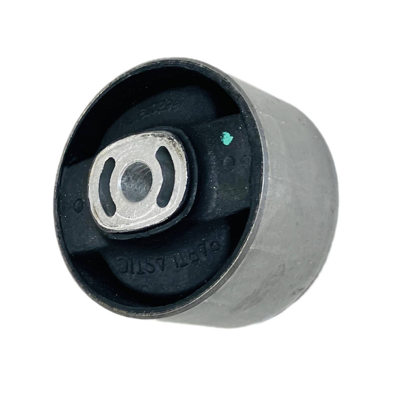 بوش دسته موتور(رویه فلزی) پایین راست XU7,EF7 ایساکو کد 0302800299